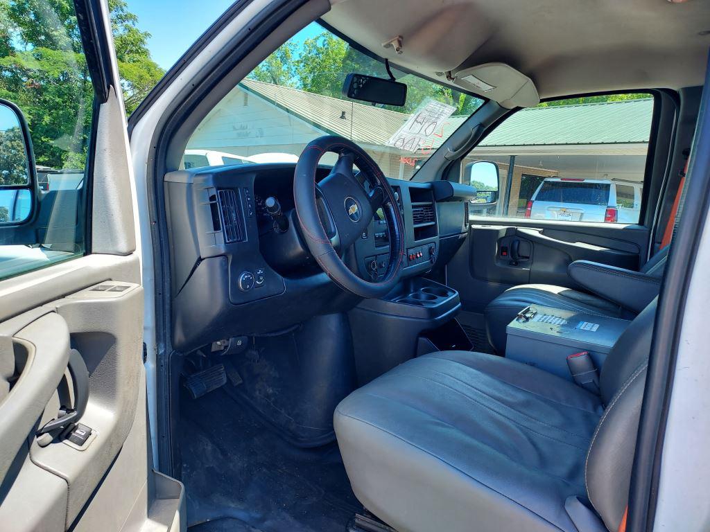 2014 Chevrolet Express - $6,400