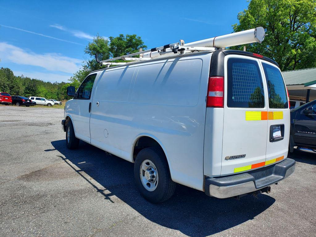 2014 Chevrolet Express - $6,400