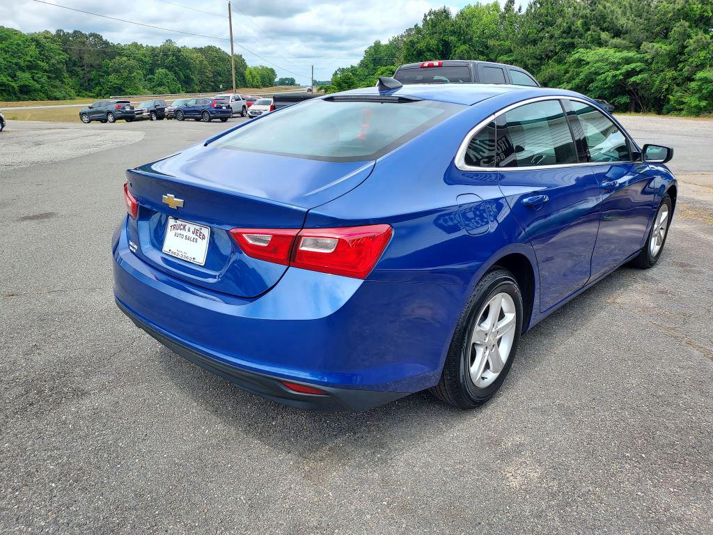 2023 Chevrolet Malibu - $10,400