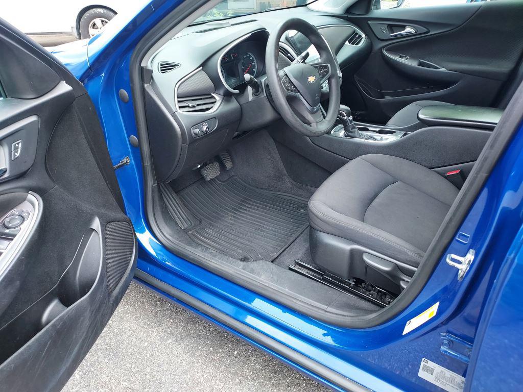 2023 Chevrolet Malibu - $10,400