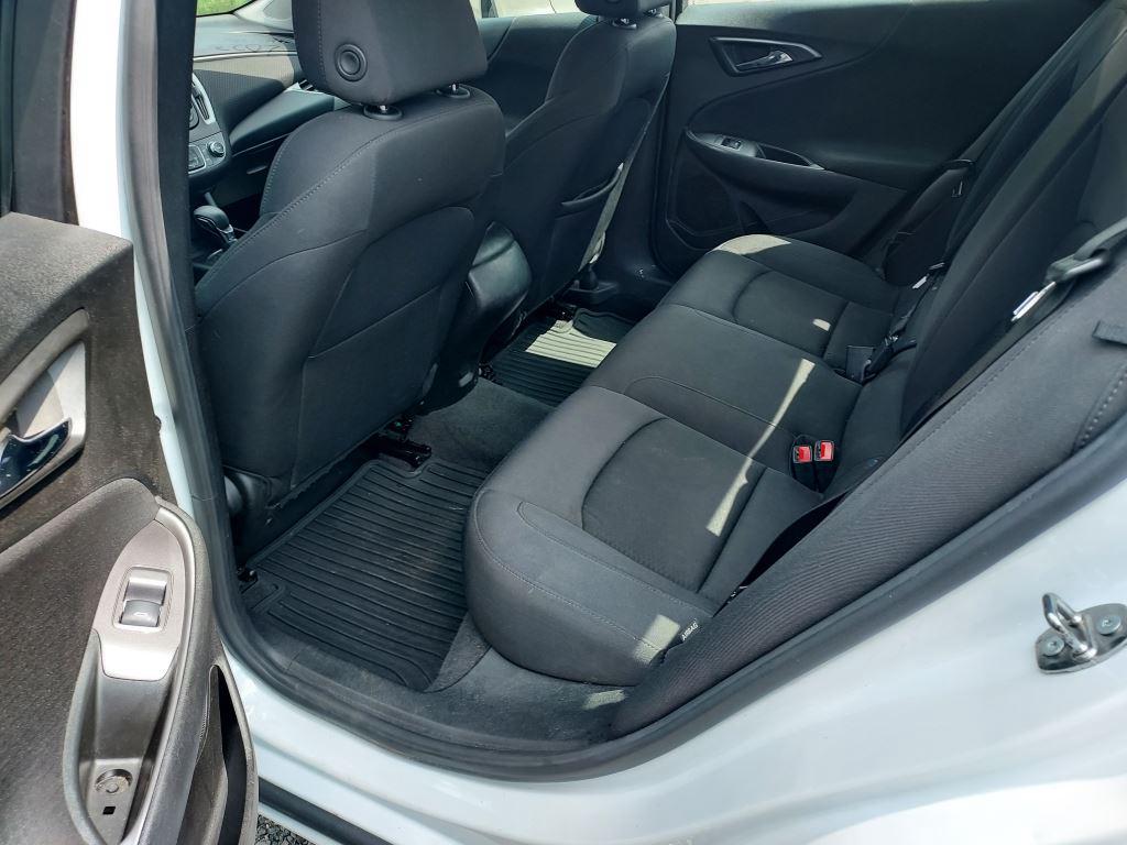 2023 Chevrolet Malibu - $10,400