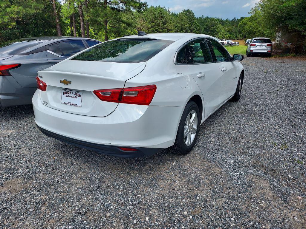 2023 Chevrolet Malibu - $10,400