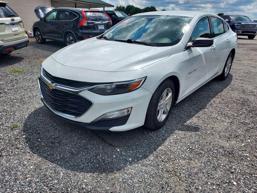 2023 Chevrolet Malibu - $10,400