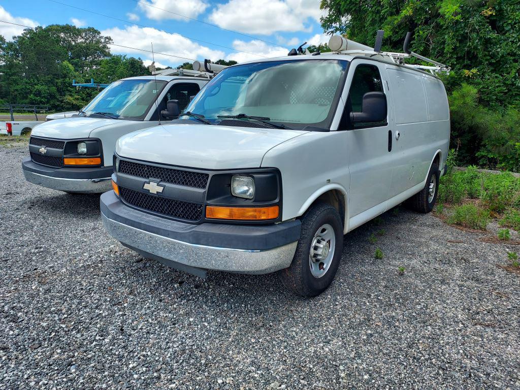 2014 Chevrolet Express - $7,900