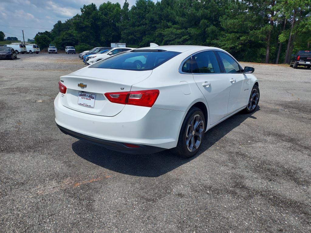 2023 Chevrolet Malibu - $9,400