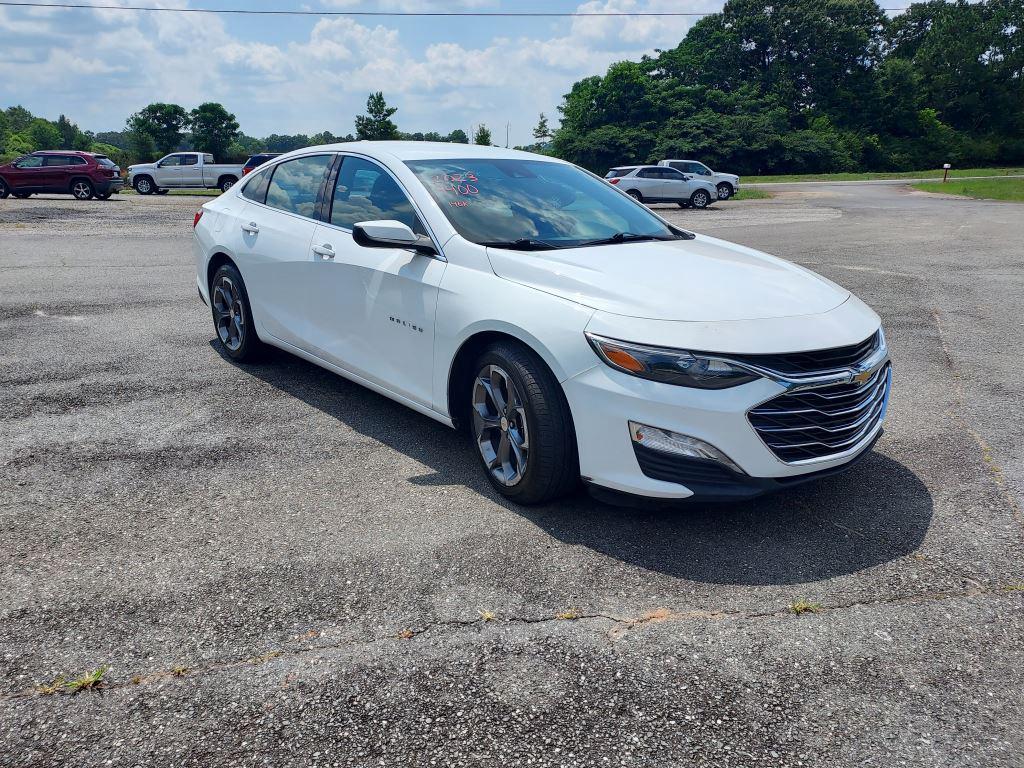 2023 Chevrolet Malibu - $9,400