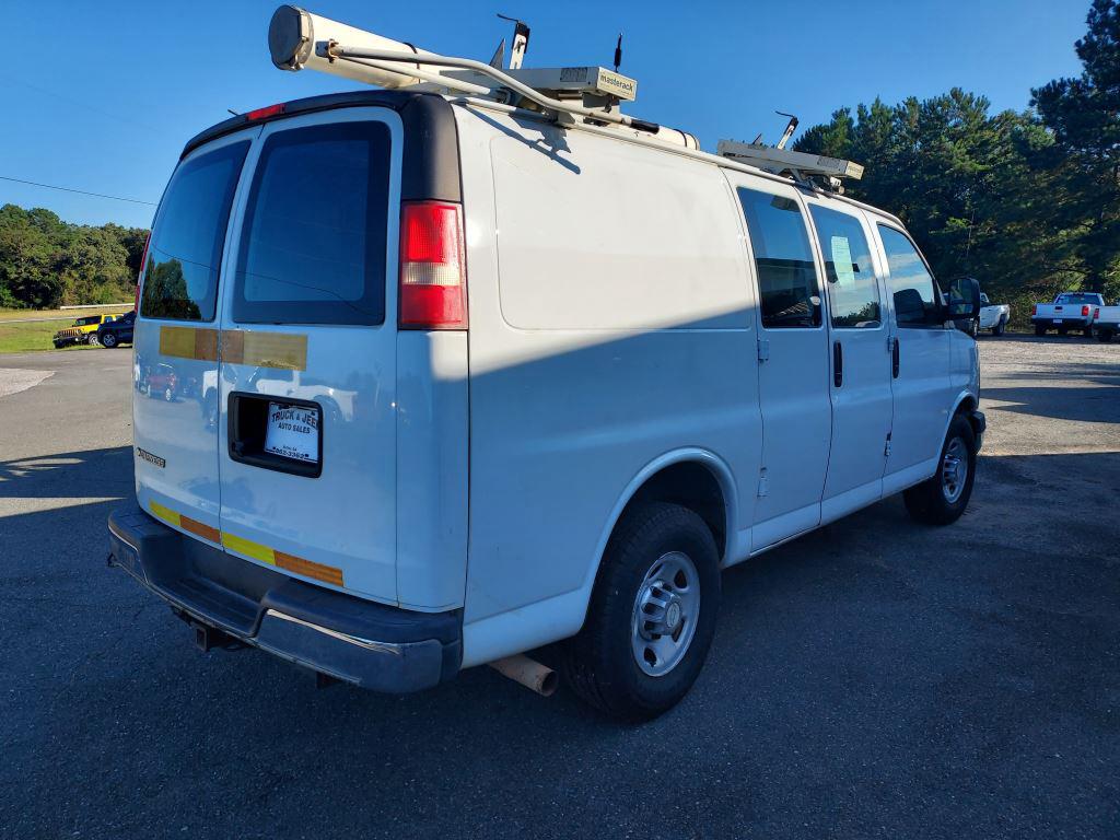 2014 Chevrolet Express - $7,400