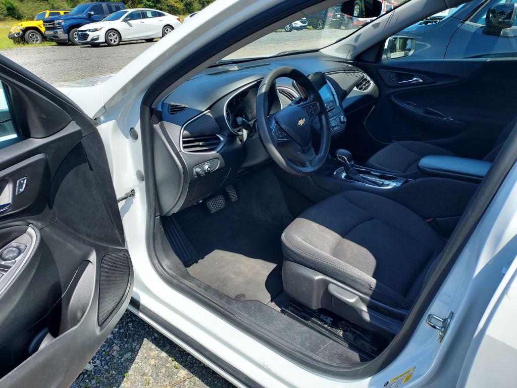 2024 Chevrolet Malibu - $10,400