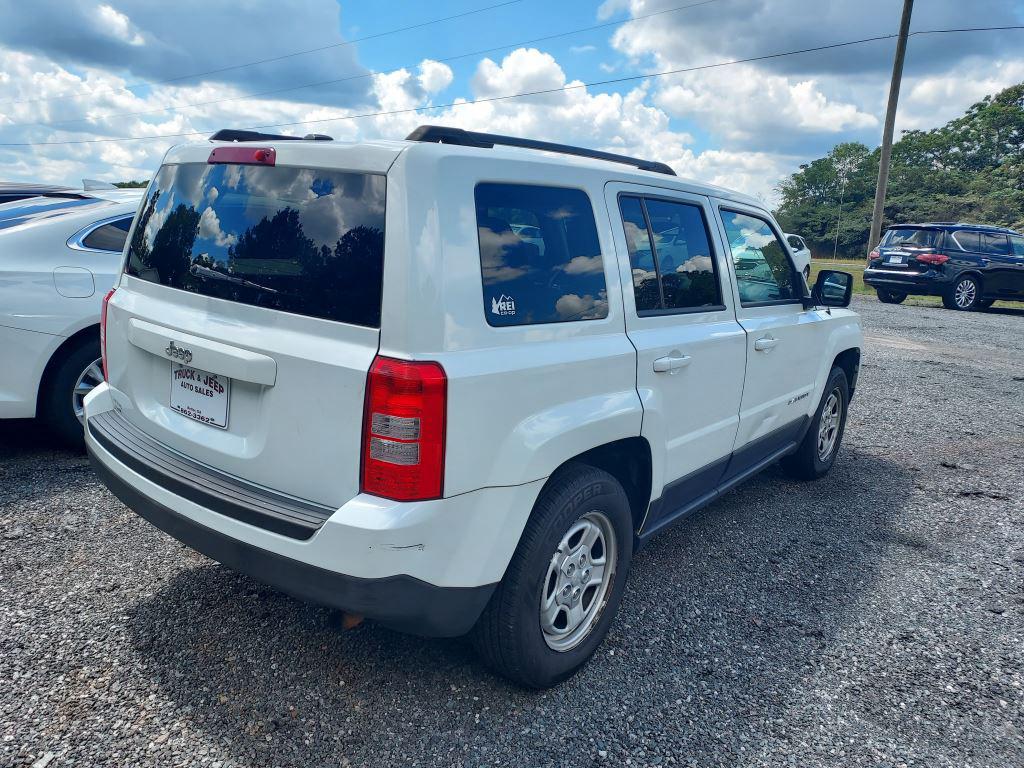 2016 Jeep Patriot - $4,600