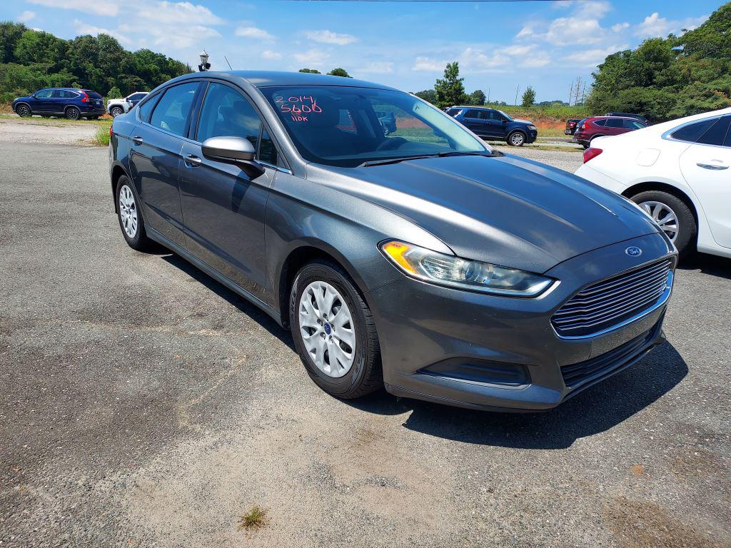 2014 Ford Fusion - $5,600