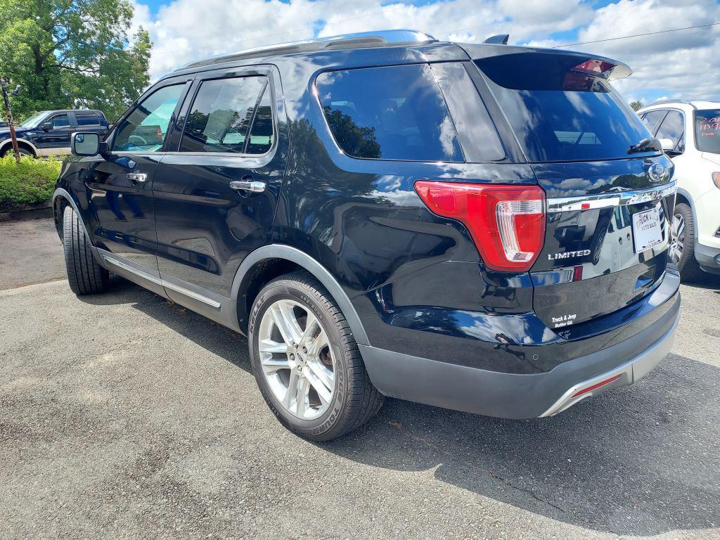 2016 Ford Explorer - $7,400