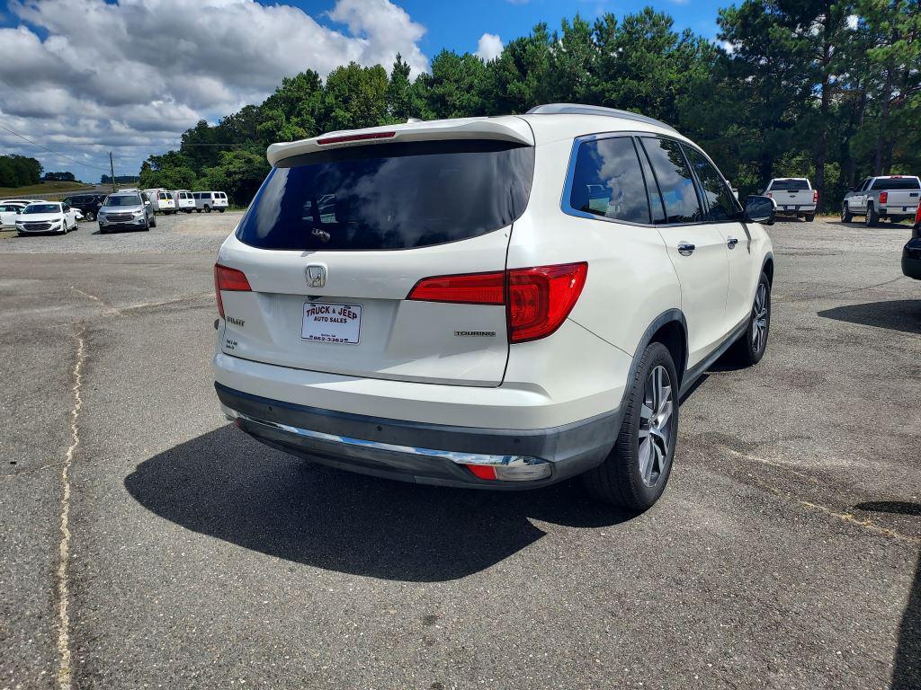 2016 Honda Pilot - $10,900
