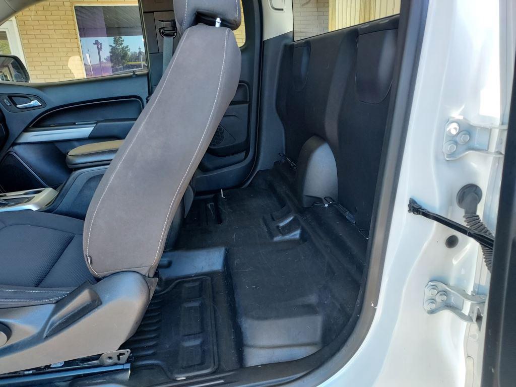 2022 Chevrolet Colorado - $11,400
