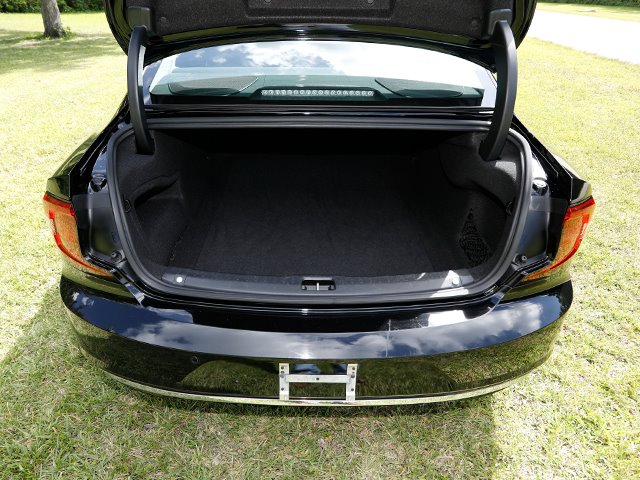 2024 Volvo S90 - $23,900