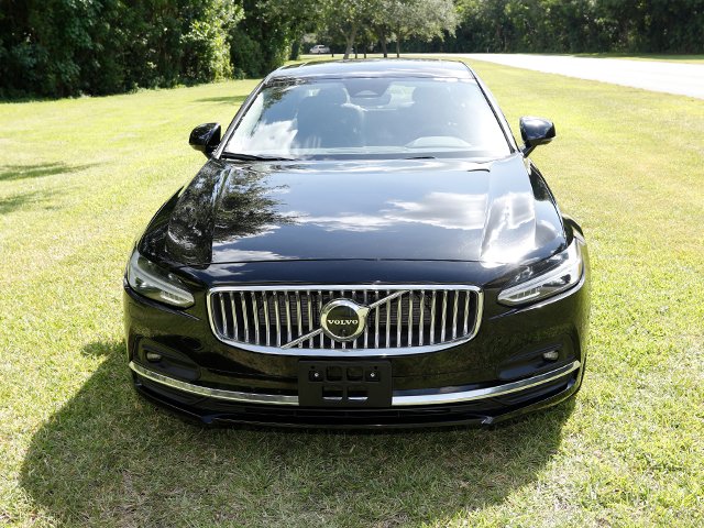 2023 Volvo XC90 - $21,900