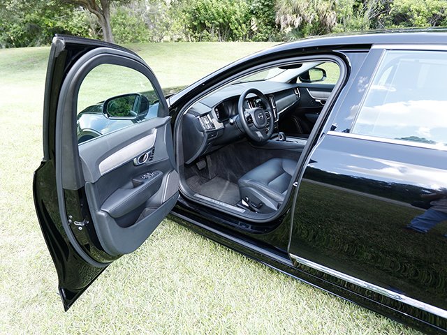 2023 Volvo XC90 - $22,900
