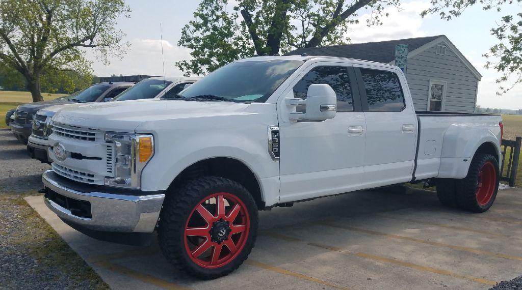 2017 Ford F-350 - $41,995