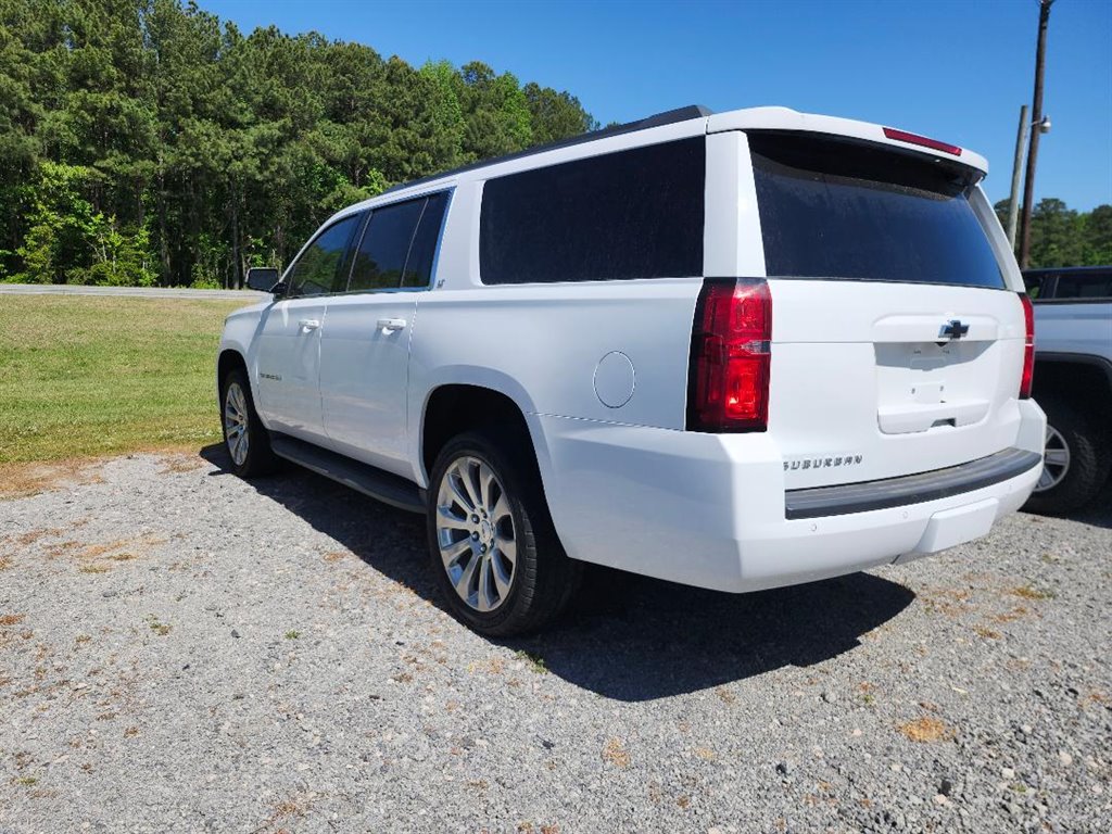 2017 Chevrolet Suburban - $18,495
