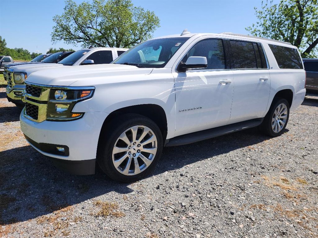 2017 Chevrolet Suburban - $18,495