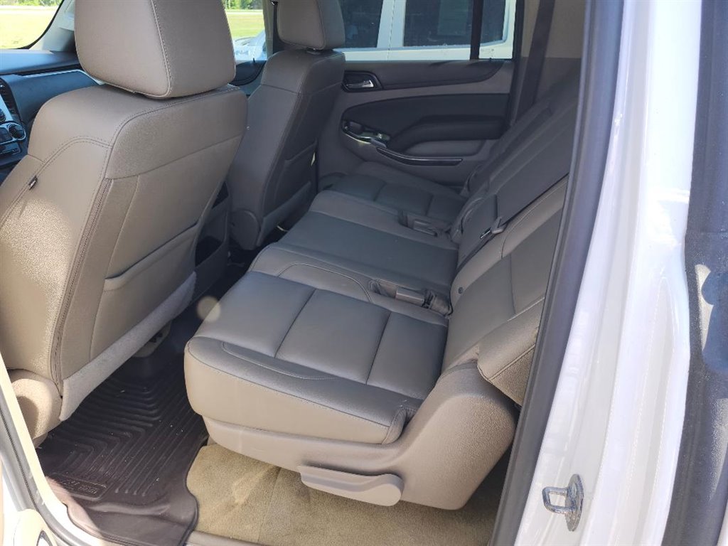 2017 Chevrolet Suburban - $18,495