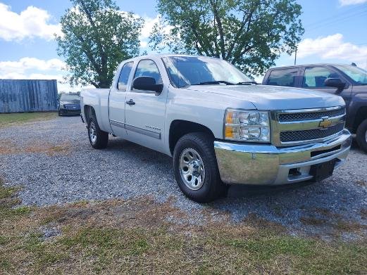 2013 Chevrolet Silverado 1500 - $8,495