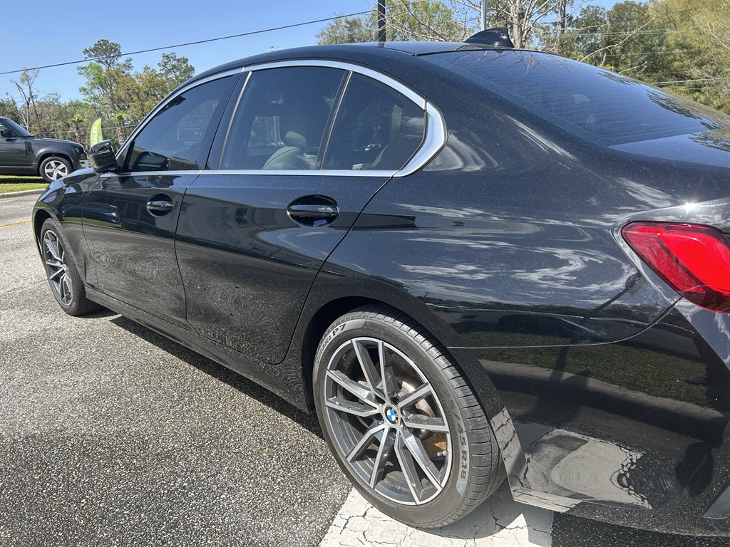 2021 BMW 3-Series 330xi photo