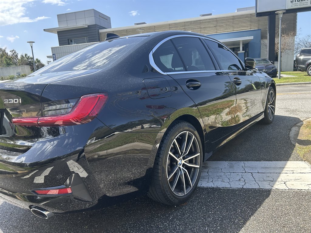 2021 BMW 3-Series 330xi photo