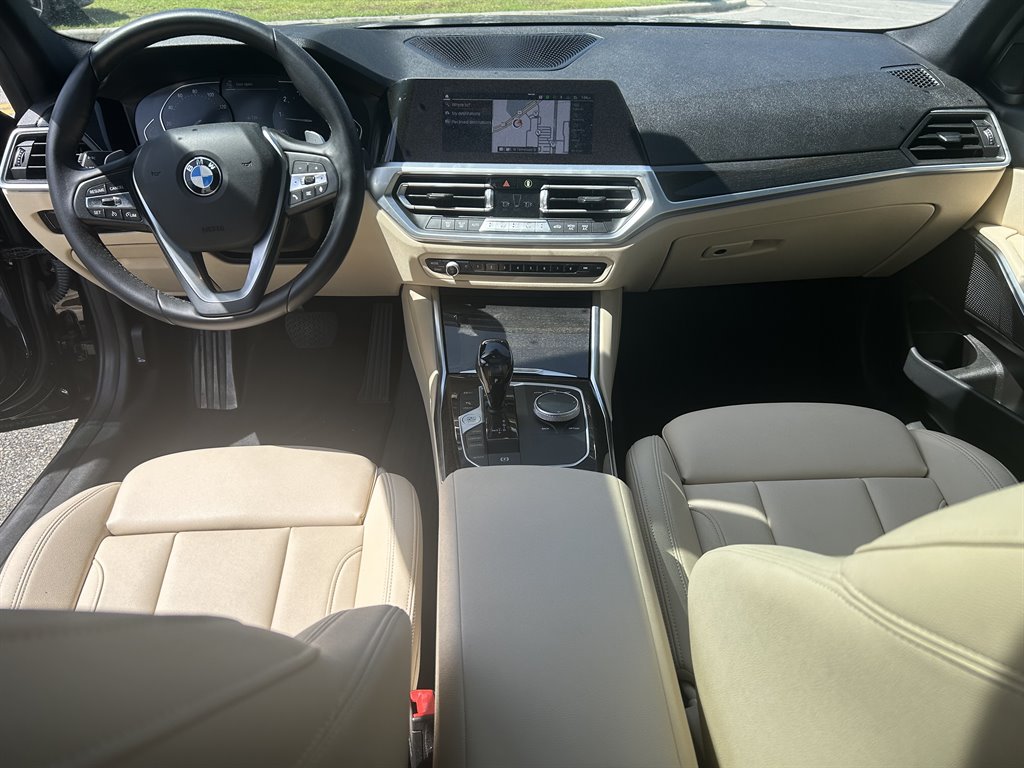 2021 BMW 3-Series 330xi photo