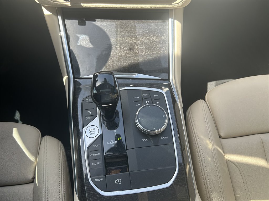 2021 BMW 3-Series 330xi photo
