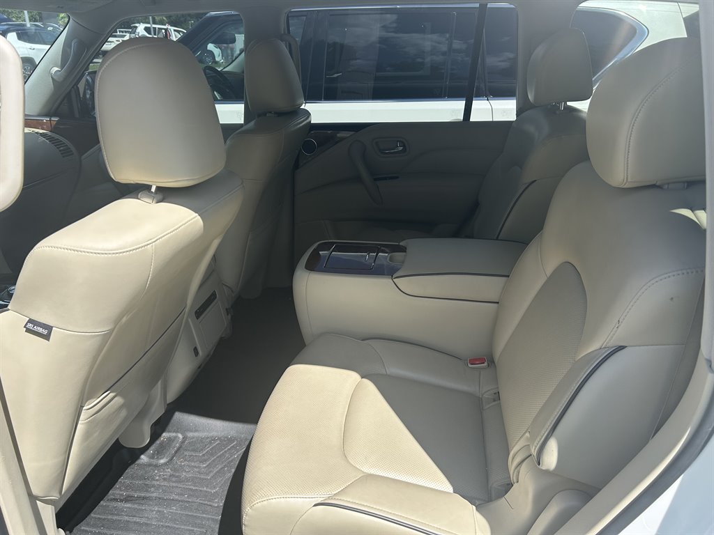 2019 Infiniti QX80 Luxury photo