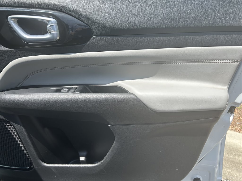 2022 Jeep Compass - $20,890