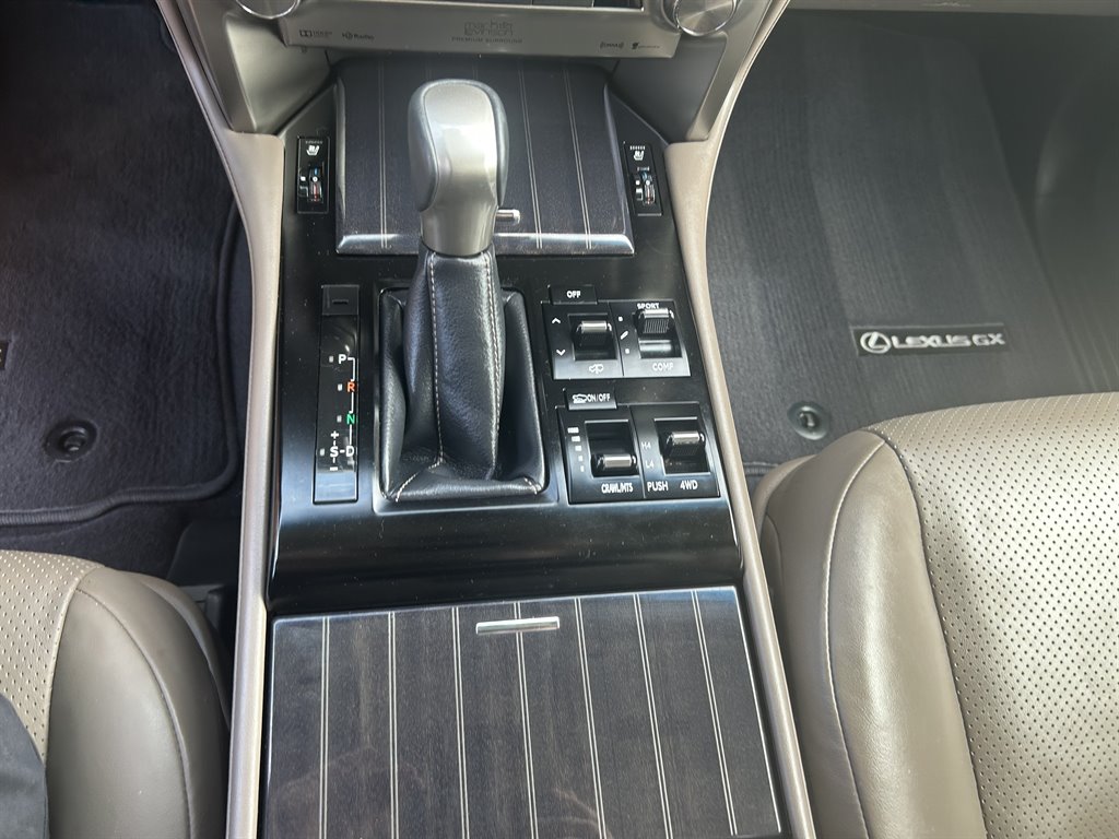 2020 Lexus GX 460 photo