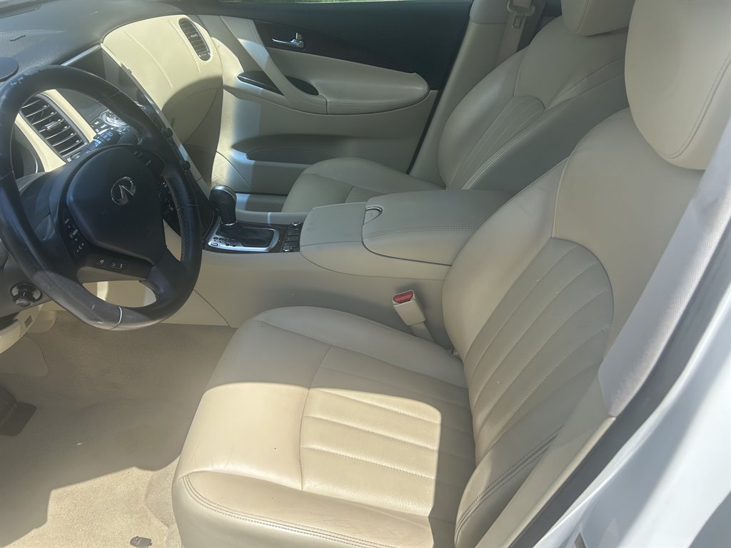 2017 Nissan Rogue - $15,890