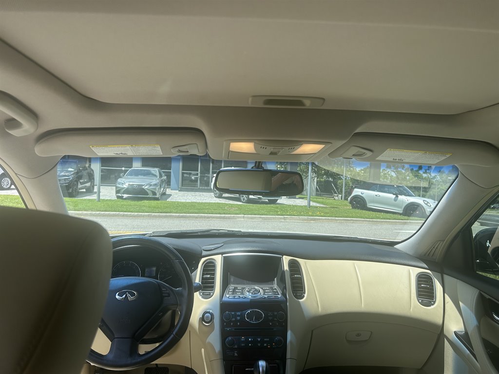 2017 Nissan Rogue - $15,890