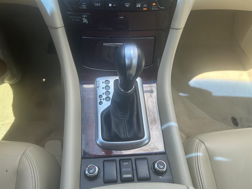 2017 Nissan Rogue - $15,890