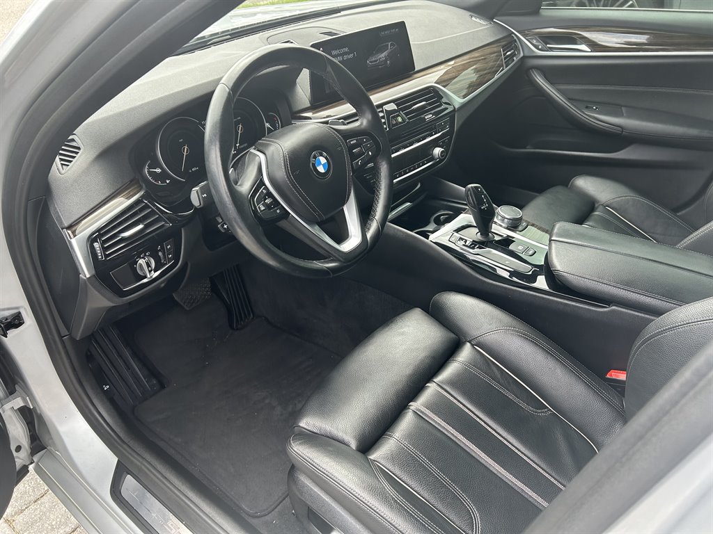 2019 BMW 530i - $21,890