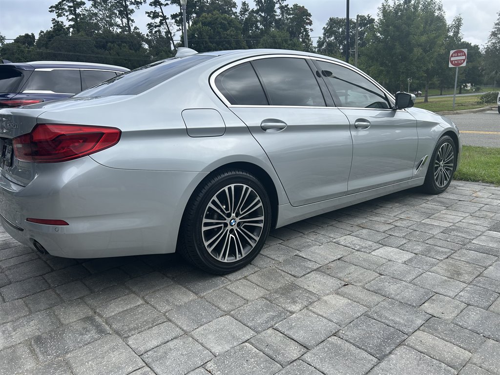 2019 BMW 530i - $21,890