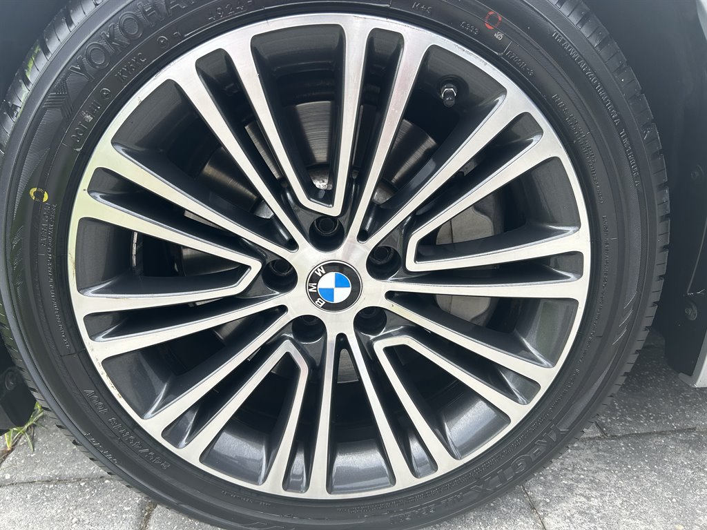 2019 BMW 530i - $21,890