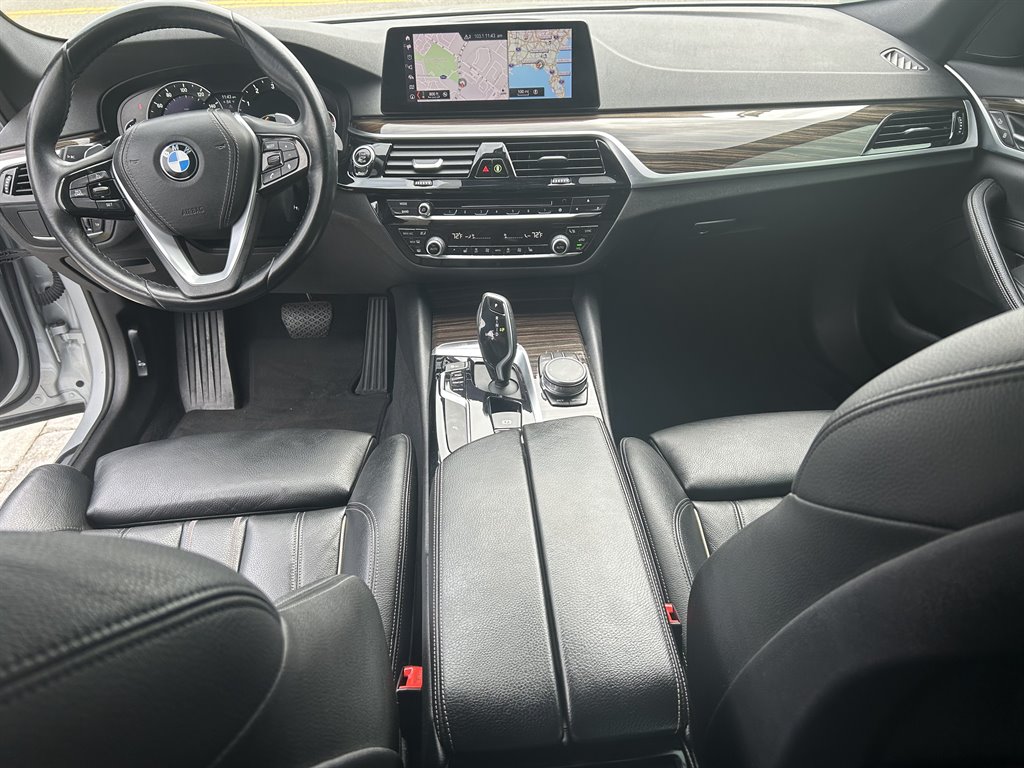 2019 BMW 530i - $21,890