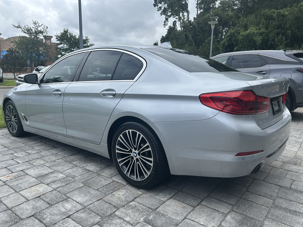 2019 BMW 530i - $21,890