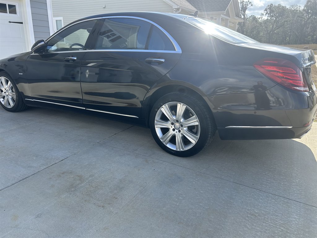2014 Mercedes-Benz S-class - $20,890