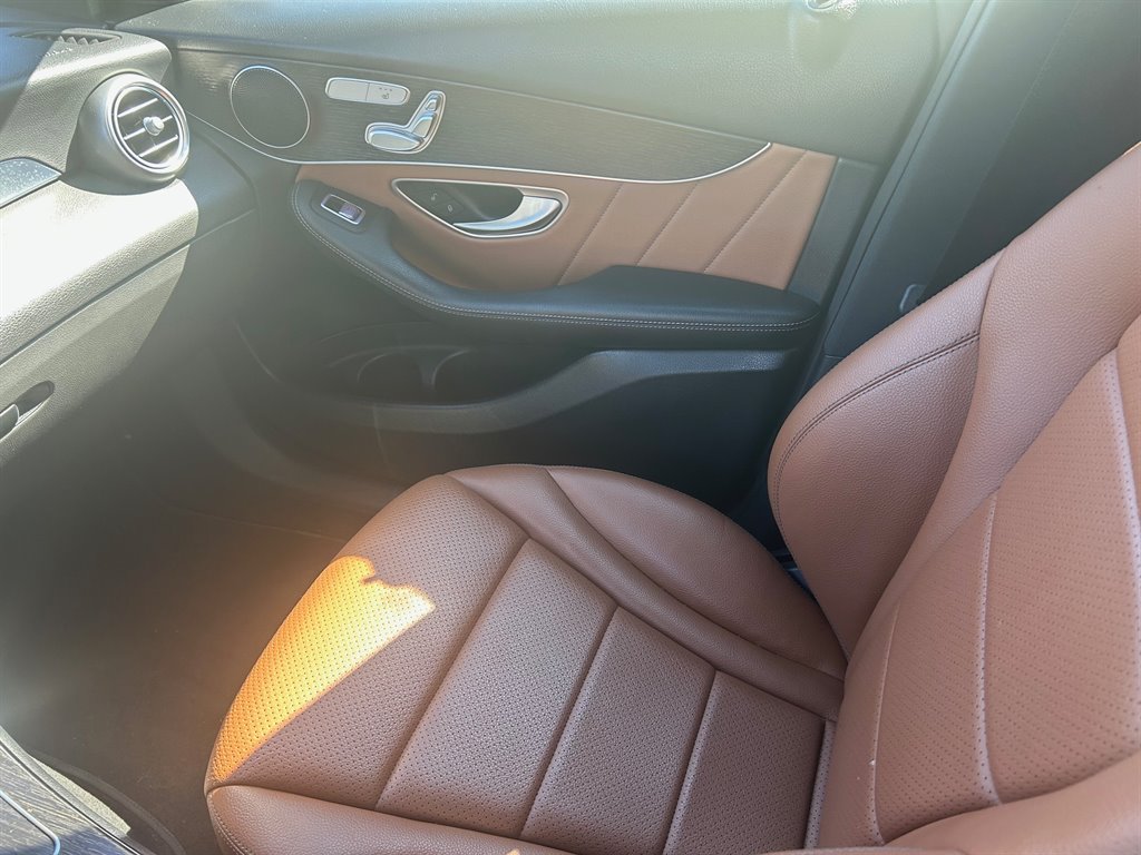 2022 Mercedes-Benz GLC - $26,890