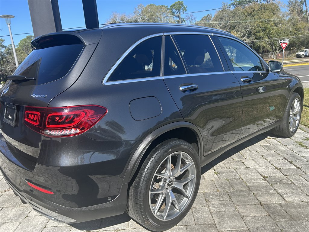 2022 Mercedes-Benz GLC - $26,890