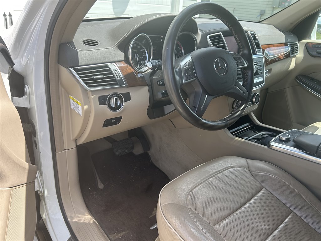 2014 Mercedes-Benz GL-Class - $13,890