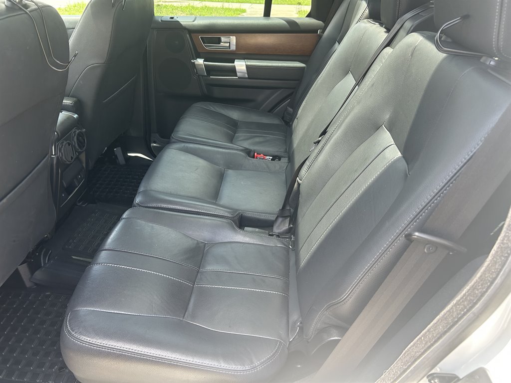 2016 Land Rover LR4 - $12,890