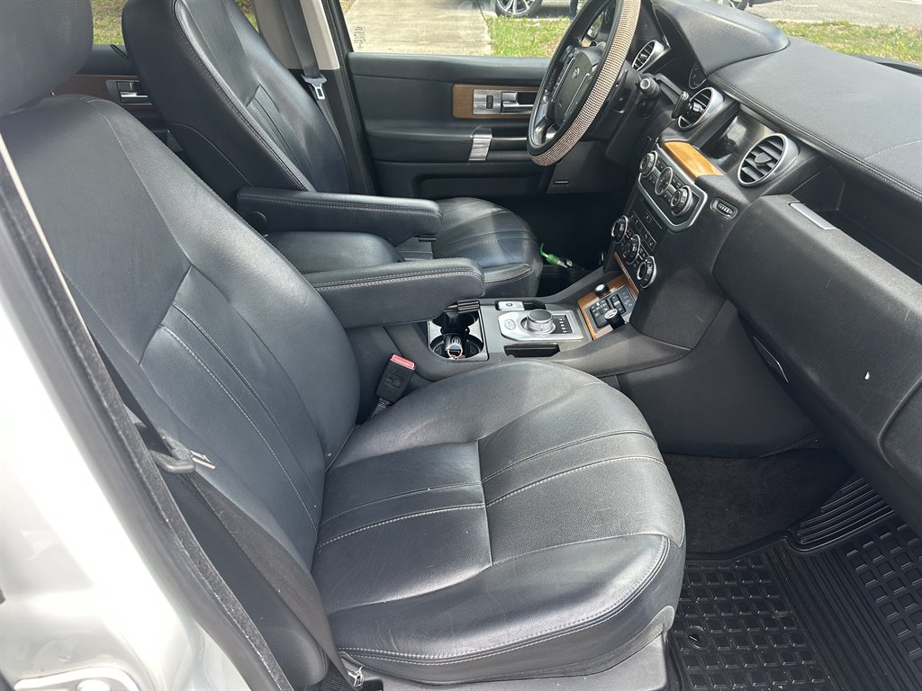 2016 Land Rover LR4 - $12,890