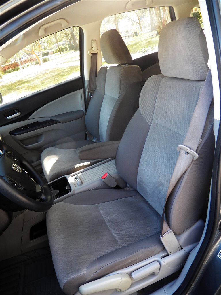 2013 Honda CR-V - $8,900