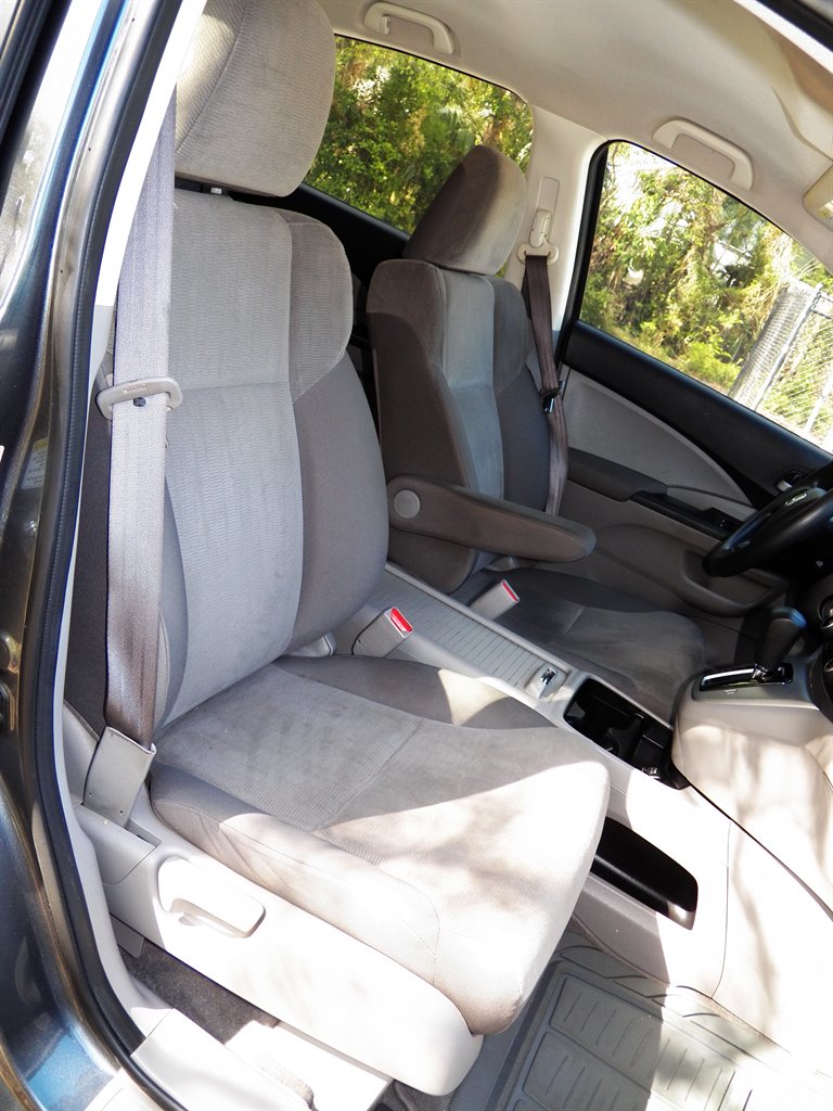 2013 Honda CR-V - $8,900