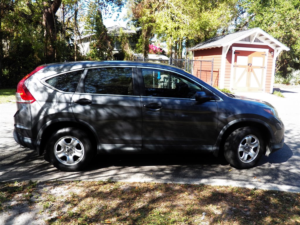 2013 Honda CR-V - $8,900