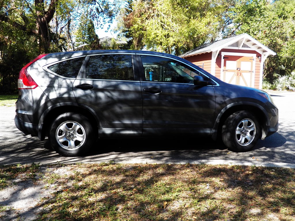 2013 Honda CR-V - $8,900